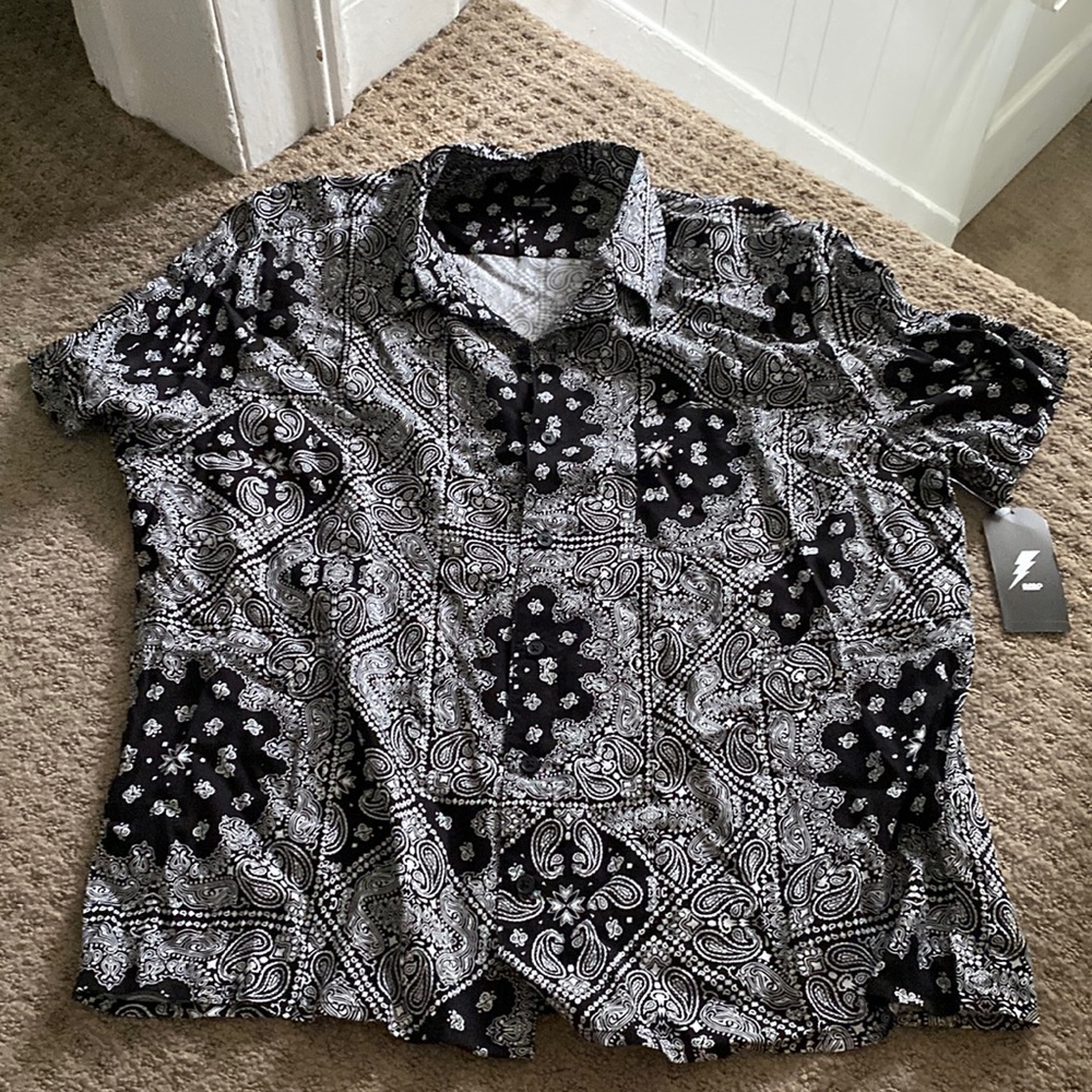 Mens Paisley Button Down New